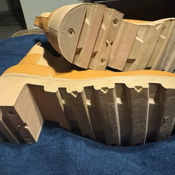 2 pairs of brand New women’s boots - Picture 4 of 4